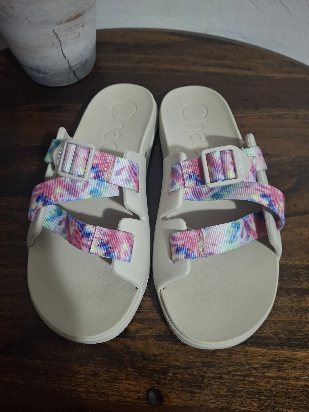 Chaco Beige Slide Sandals with Multicolor Tie-Dye Straps Size 6.